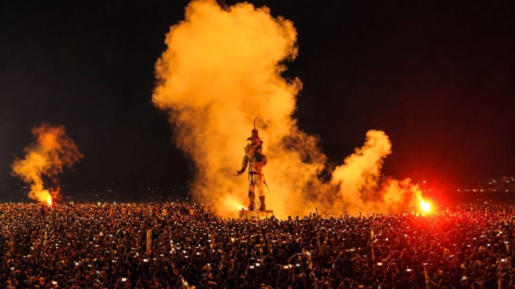 Cochin Carnival - Fort Kochi Travel Guide