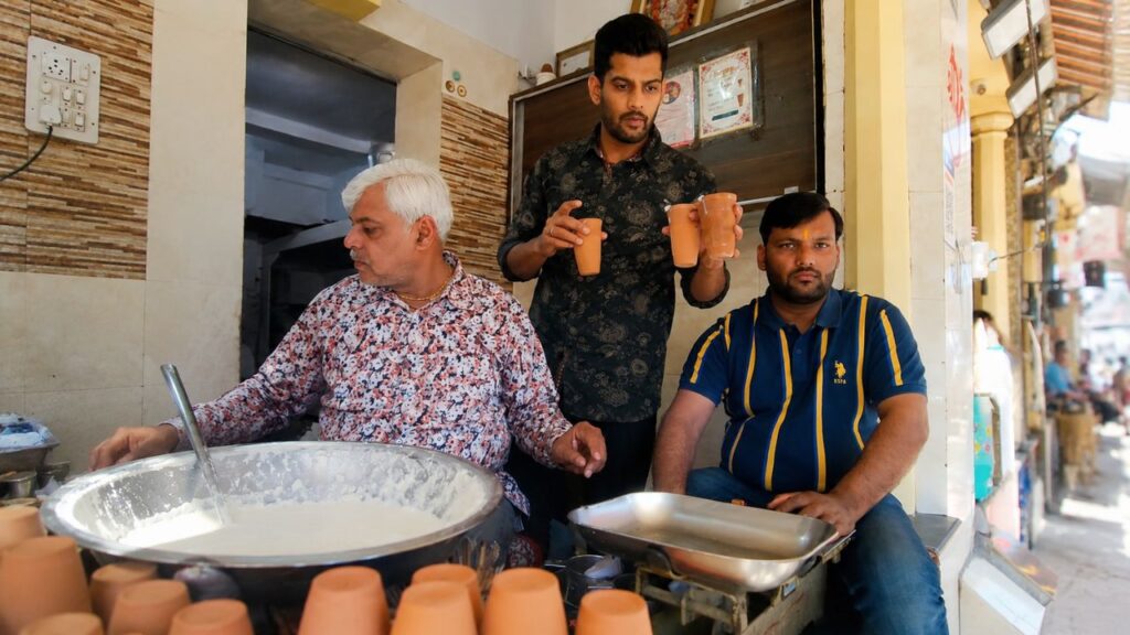 Malai Lassi - Street Food to Try in Jaipur