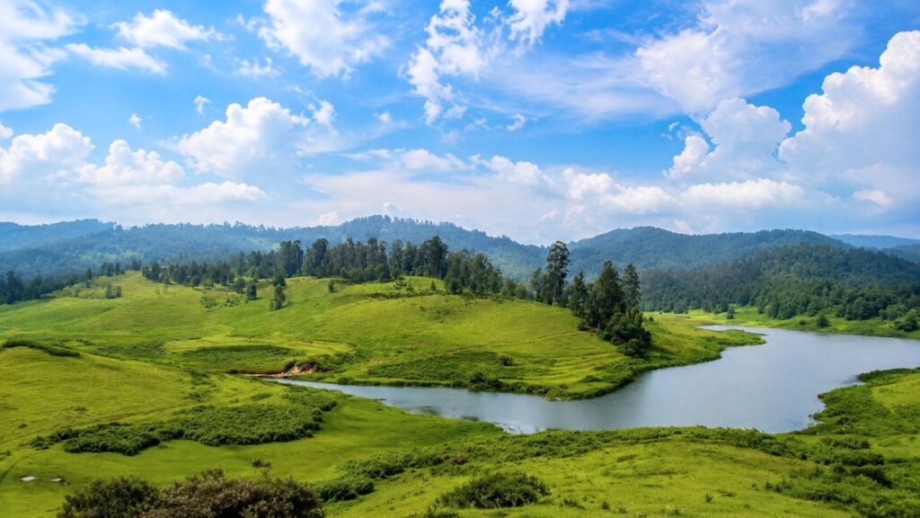 Mannavannur Lake Near Kodaikanal