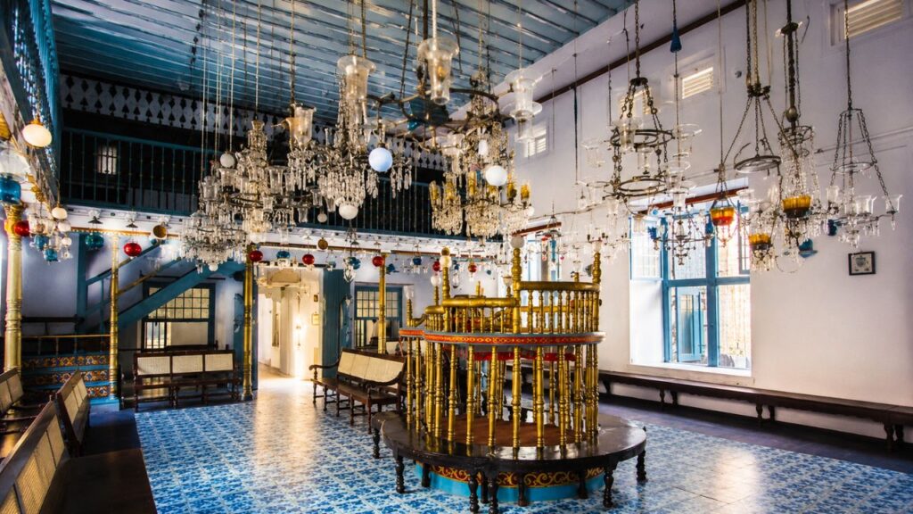 Mattancherry Synagogue - Fort Kochi Travel Guide